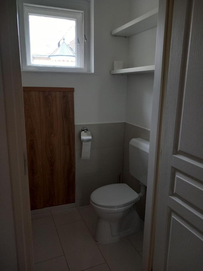 Korvin One Apartman ปาปา ภายนอก รูปภาพ